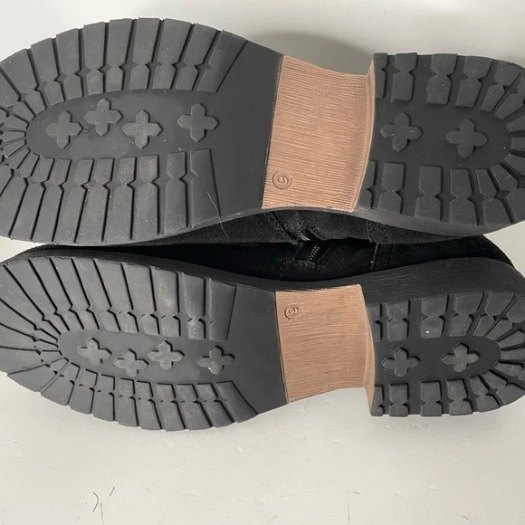 Steve Madden Women's Black Suede Ankle Boots Sz 9 - Picture 4 of 10